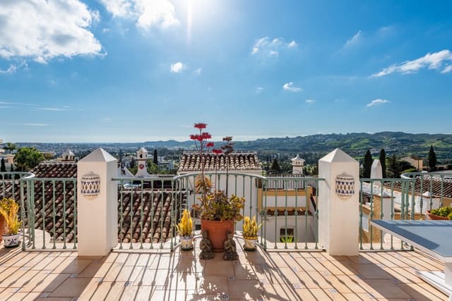 3 soverom Hus til salgs i Mijas Costa, Mijas med svømmebasseng - € 549 000 (Ref: 9207516)