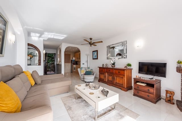 2 bedroom Apartment for sale in Torrenueva, Mijas with pool - € 349,000 (Ref: 9211088)