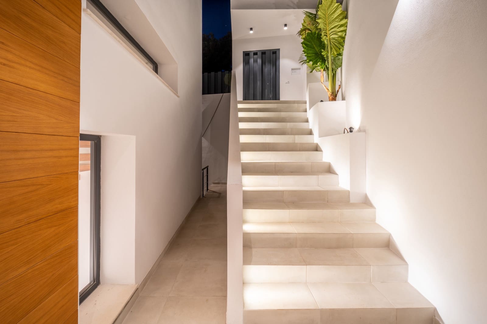 5 camera da letto Villa in vendita in La Capellania con piscina garage - 2.150.000 € (Rif: 9235134)