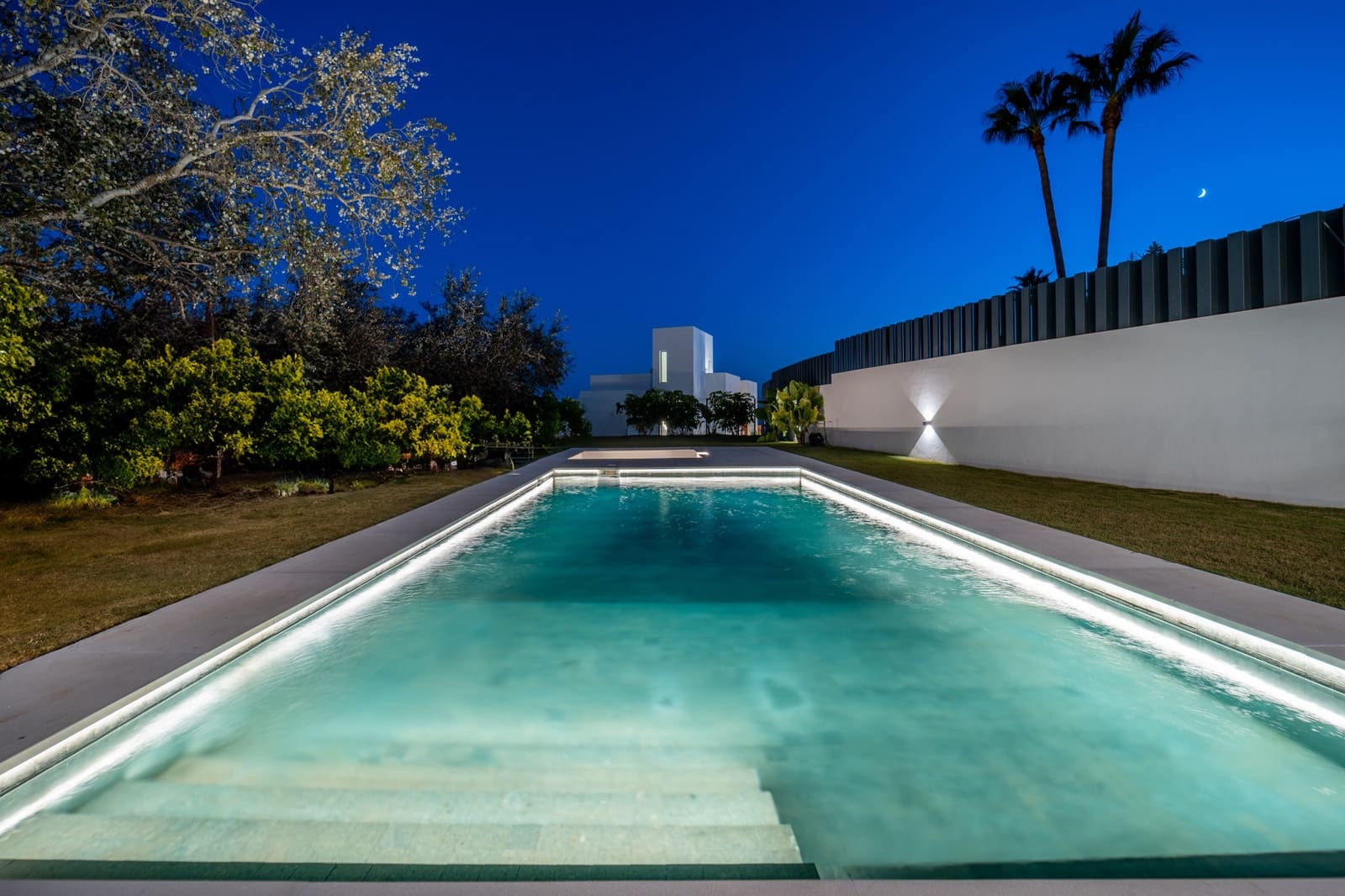 5 camera da letto Villa in vendita in La Capellania con piscina garage - 2.150.000 € (Rif: 9235134)