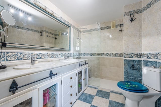 4 soveværelse Penthouse til salg i Benalmadena Costa, Benalmádena med swimmingpool garage - € 499.000 (Ref: 9271464)