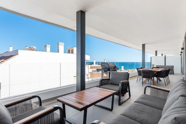 Apartamento de 2 habitaciones en Castillo Sohail, Fuengirola en venta con piscina garaje - 599.000 € (Ref: 9354144)