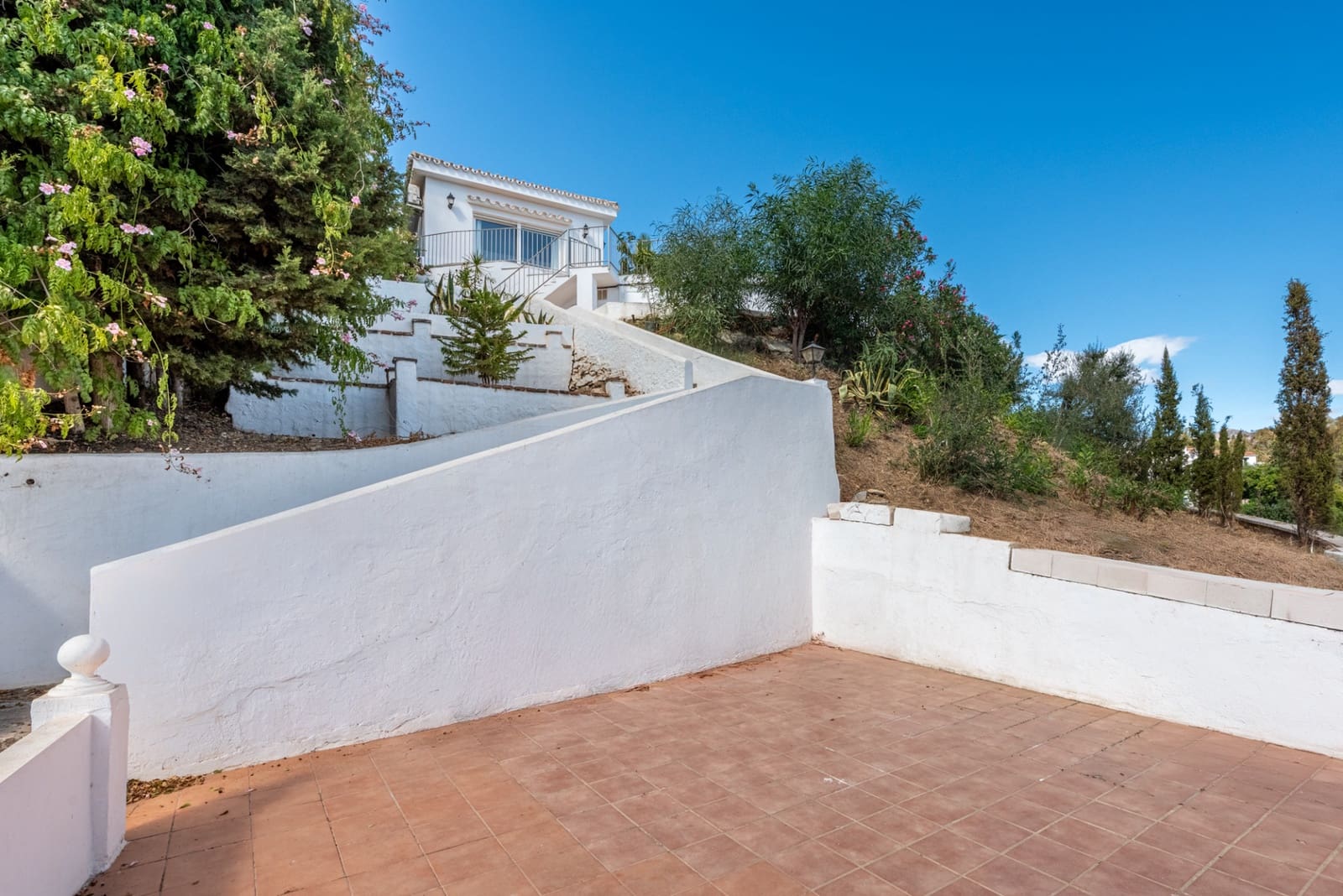 4 sovrum Villa till salu i Mijas Costa med pool garage - 1 795 000 € (Ref: 9356514)