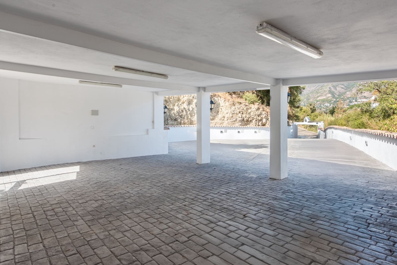 4 sovrum Villa till salu i Mijas Costa med pool garage - 1 795 000 € (Ref: 9356514)