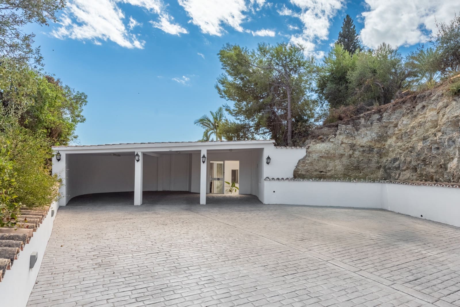 4 sovrum Villa till salu i Mijas Costa med pool garage - 1 795 000 € (Ref: 9356514)