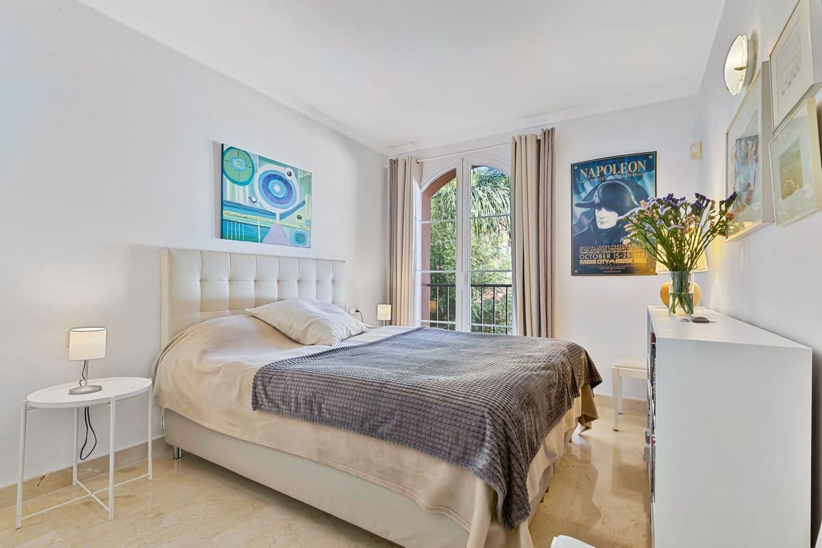 2 sovrum Takvåning till salu i Fuengirola med pool garage - 459 000 € (Ref: 9360682)