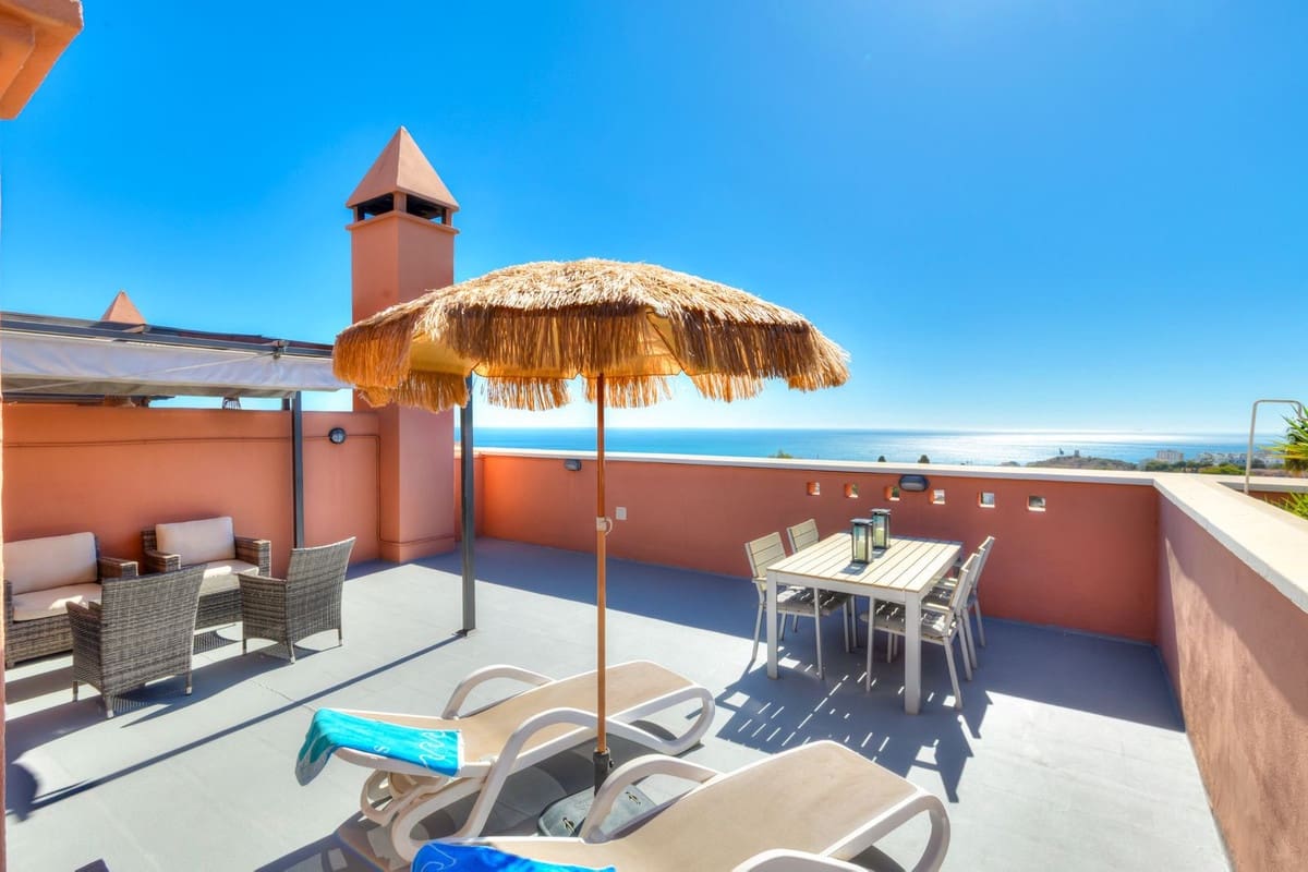 2 sovrum Takvåning till salu i Fuengirola med pool garage - 459 000 € (Ref: 9360682)