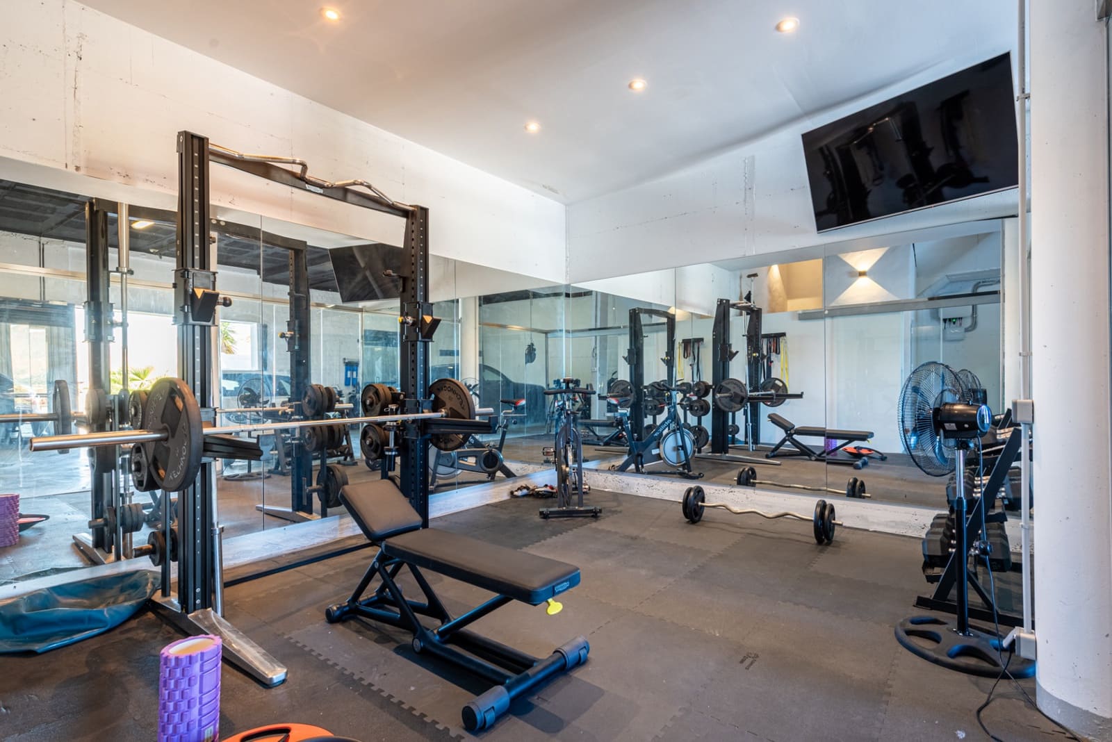 4 bedroom Villa for sale in Mijas Costa with pool garage - € 2,395,000 (Ref: 9417540)