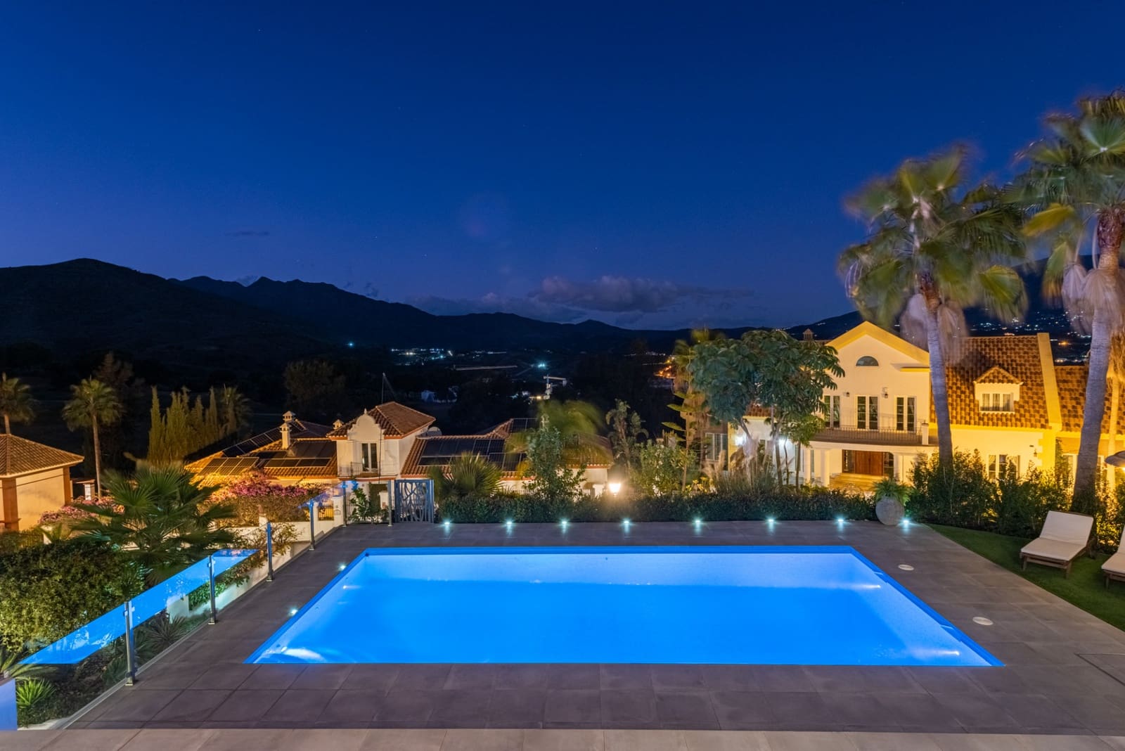 4 bedroom Villa for sale in Mijas Costa with pool garage - € 2,395,000 (Ref: 9417540)