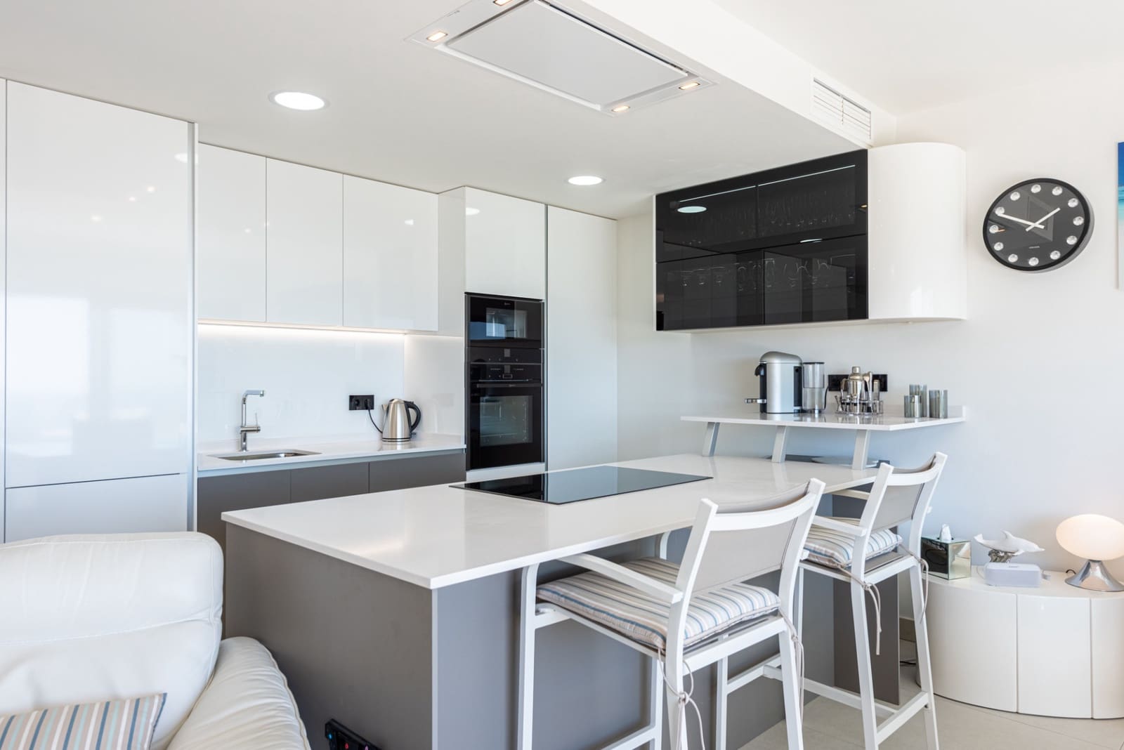 Ático de 2 habitaciones en La Cala de Mijas en venta con piscina garaje - 995.000 € (Ref: 9444772)