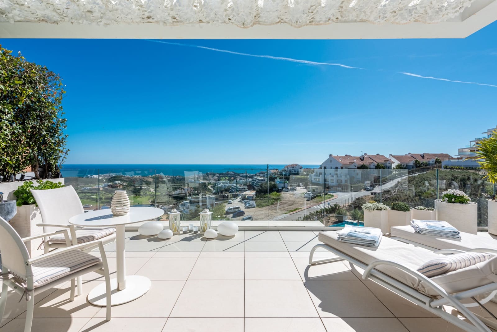 Ático de 2 habitaciones en La Cala de Mijas en venta con piscina garaje - 995.000 € (Ref: 9444772)