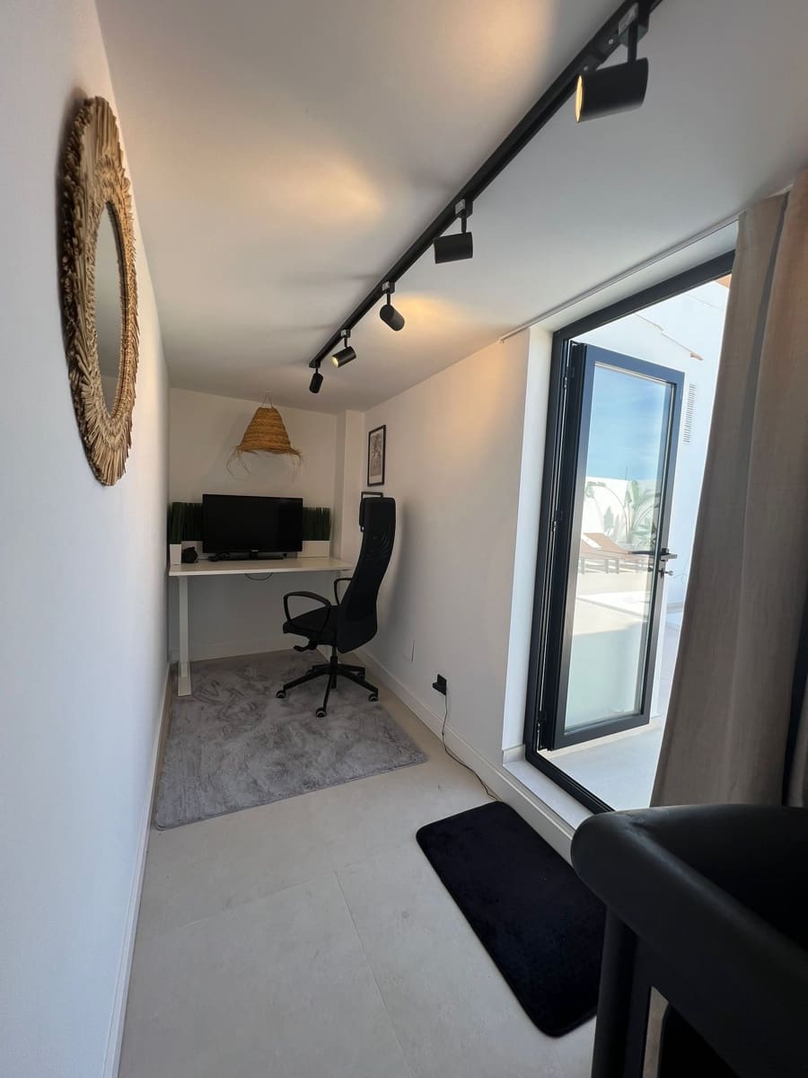 Ático de 2 habitaciones en Fuengirola en venta con piscina - 1.049.000 € (Ref: 9447186)