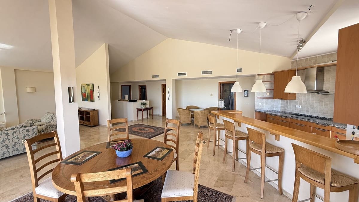 3 bedroom Villa for sale in Benalmadena with pool garage - € 1,800,000 (Ref: 9489962)