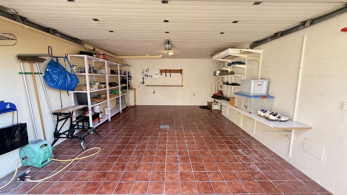 3 bedroom Villa for sale in Benalmadena with pool garage - € 1,800,000 (Ref: 9489962)