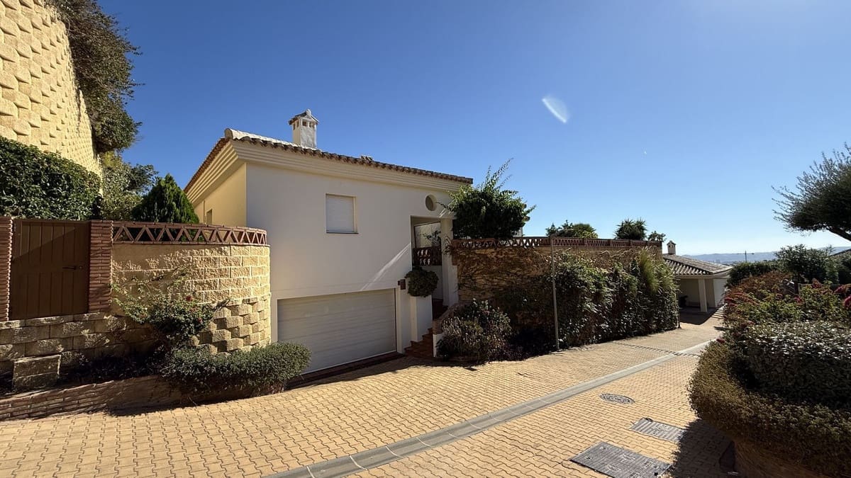 3 chambre Villa/Maison à vendre à Benalmadena avec piscine garage - 1 700 000 € (Ref: 9489962)