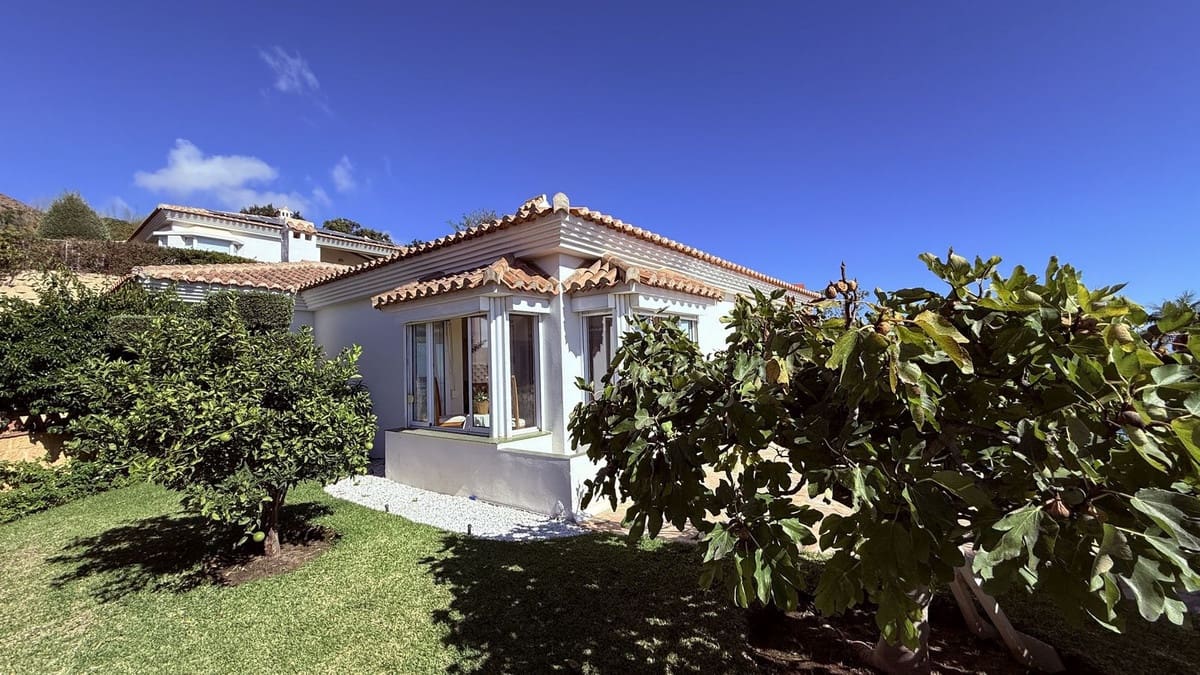3 chambre Villa/Maison à vendre à Benalmadena avec piscine garage - 1 700 000 € (Ref: 9489962)