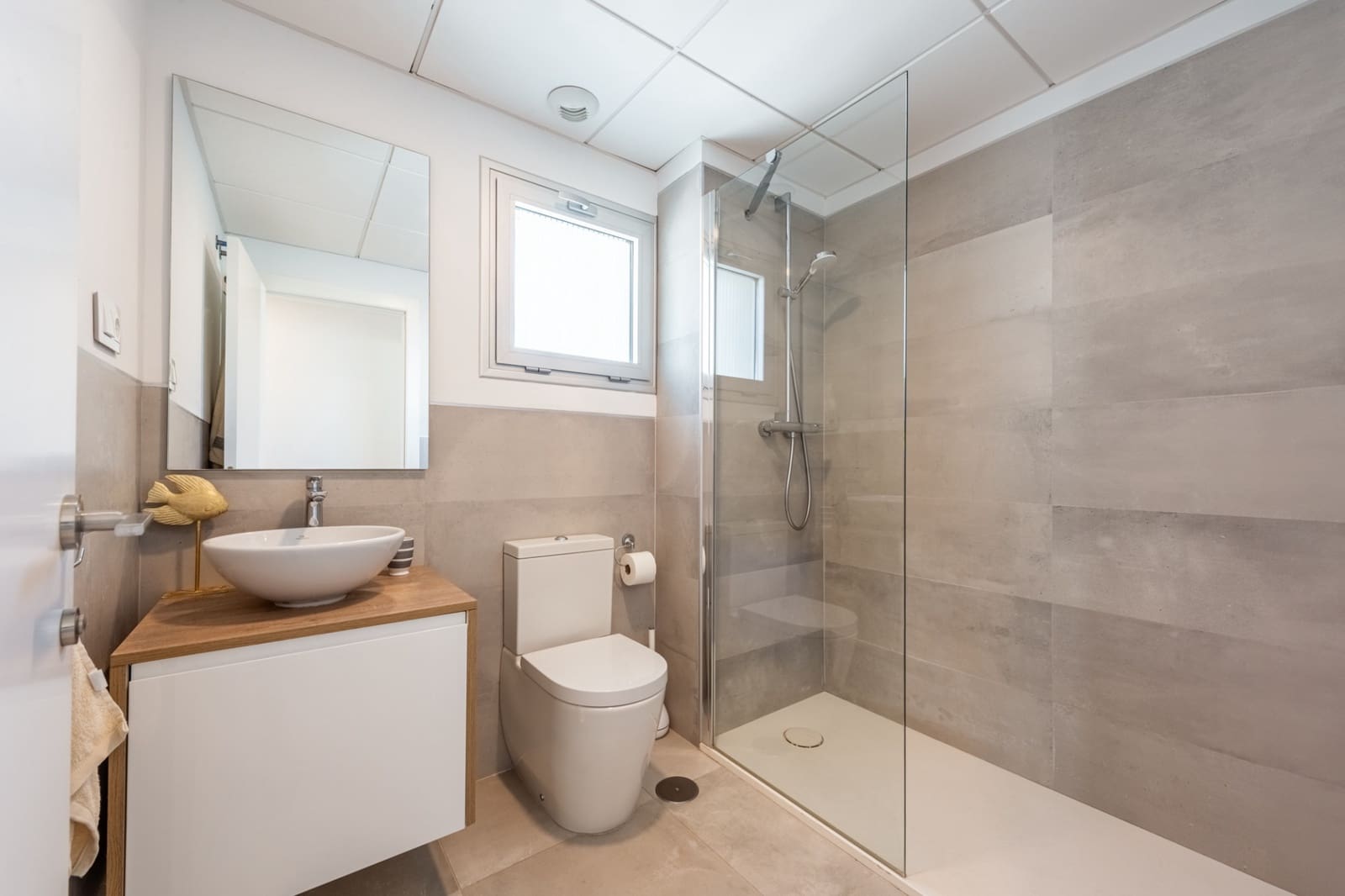 2 soveværelse Lejlighed til salg i Fuengirola med swimmingpool - € 595.000 (Ref: 9503251)