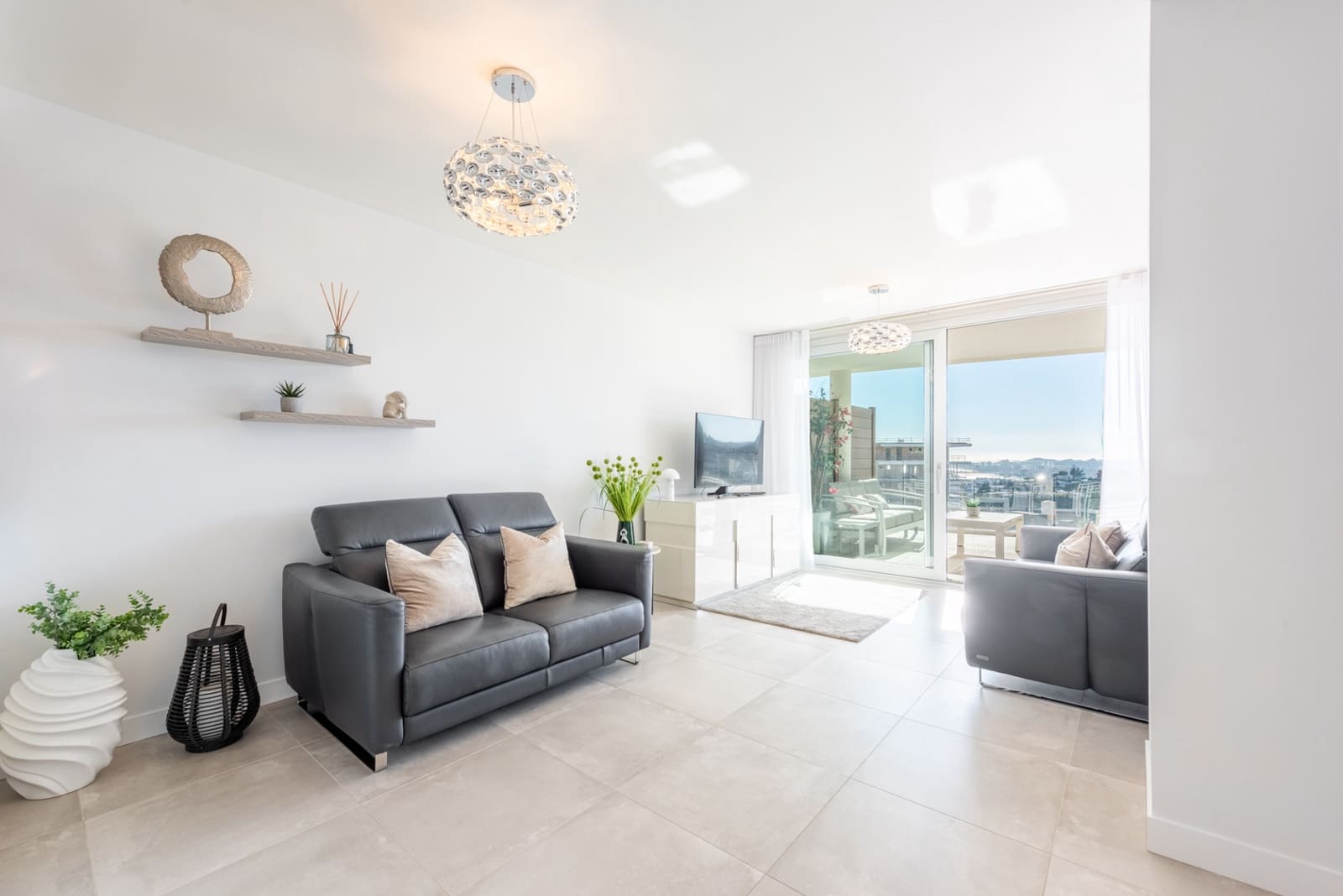 2 soveværelse Lejlighed til salg i Fuengirola med swimmingpool - € 595.000 (Ref: 9503251)