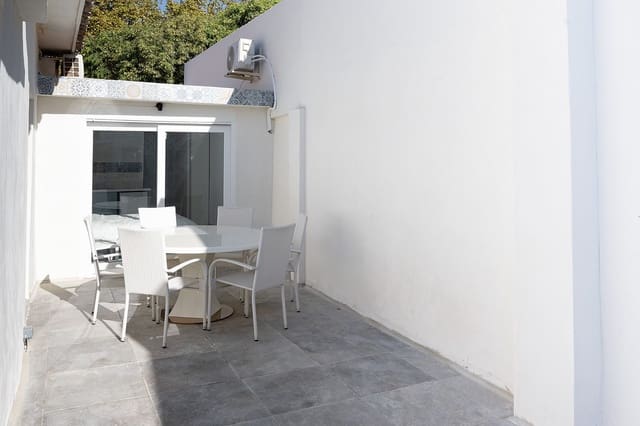 6 slaapkamer Villa te koop in Benalmadena Costa, Benalmádena met zwembad garage - € 1.595.000 (Ref: 9614082)