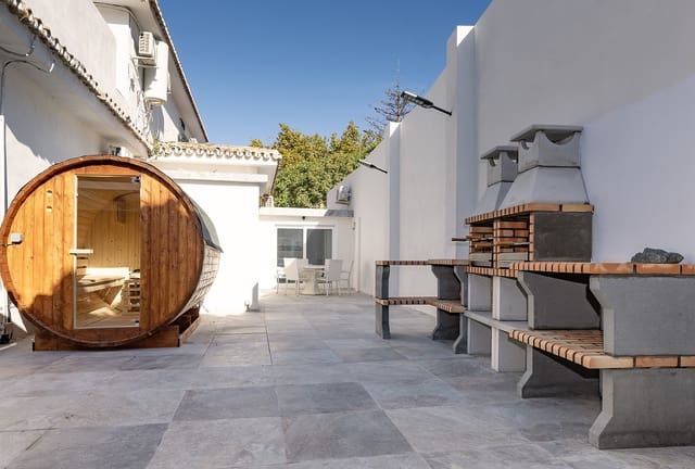 6 chambre Villa/Maison à vendre à Benalmadena Costa, Benalmádena avec piscine garage - 1 395 000 € (Ref: 9614082)