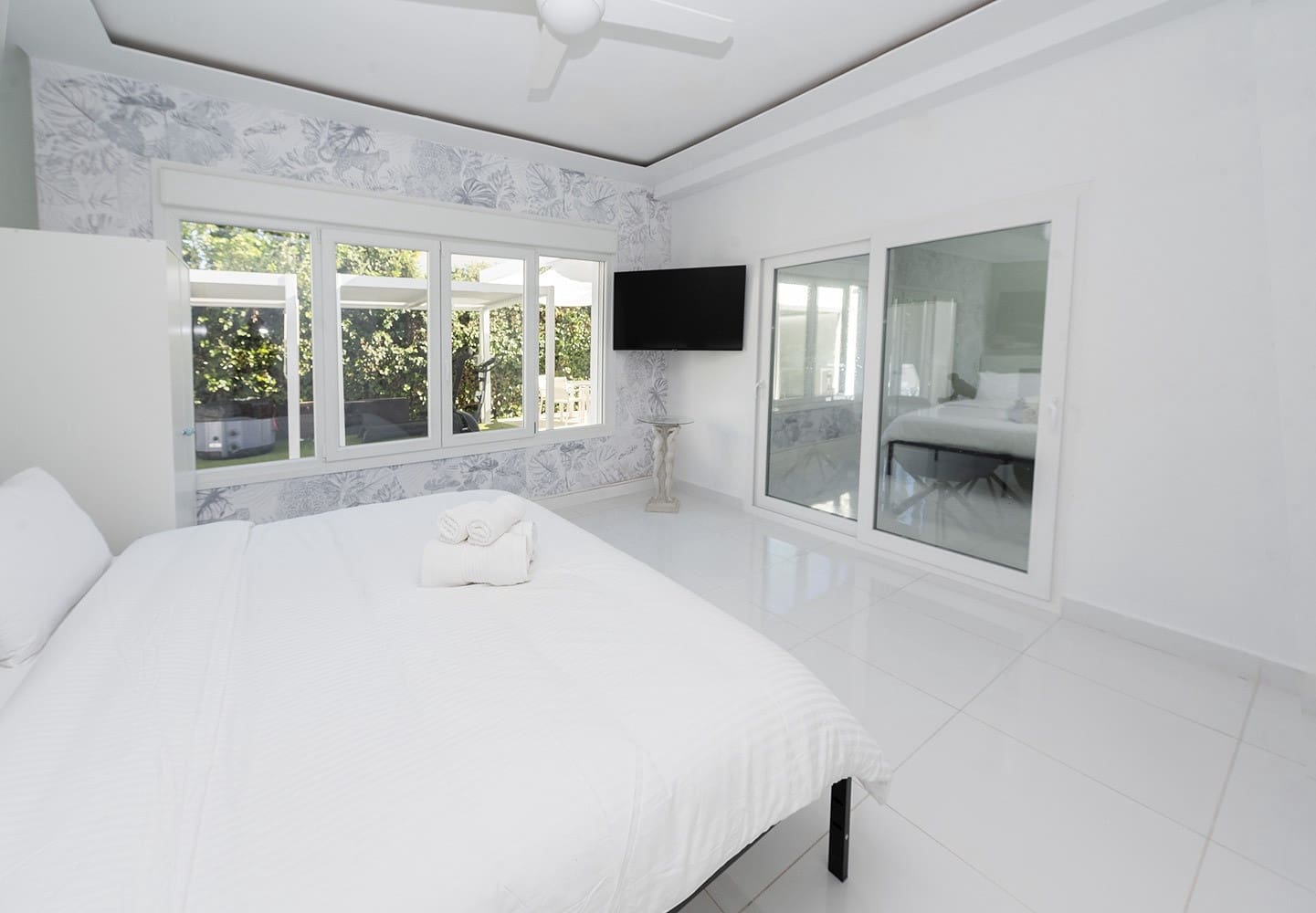 6 soveværelse Villa til salg i Benalmadena Costa med swimmingpool garage - € 1.395.000 (Ref: 9614082)