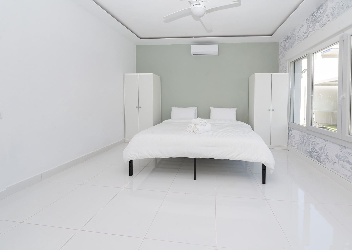 6 soveværelse Villa til salg i Benalmadena Costa med swimmingpool garage - € 1.395.000 (Ref: 9614082)
