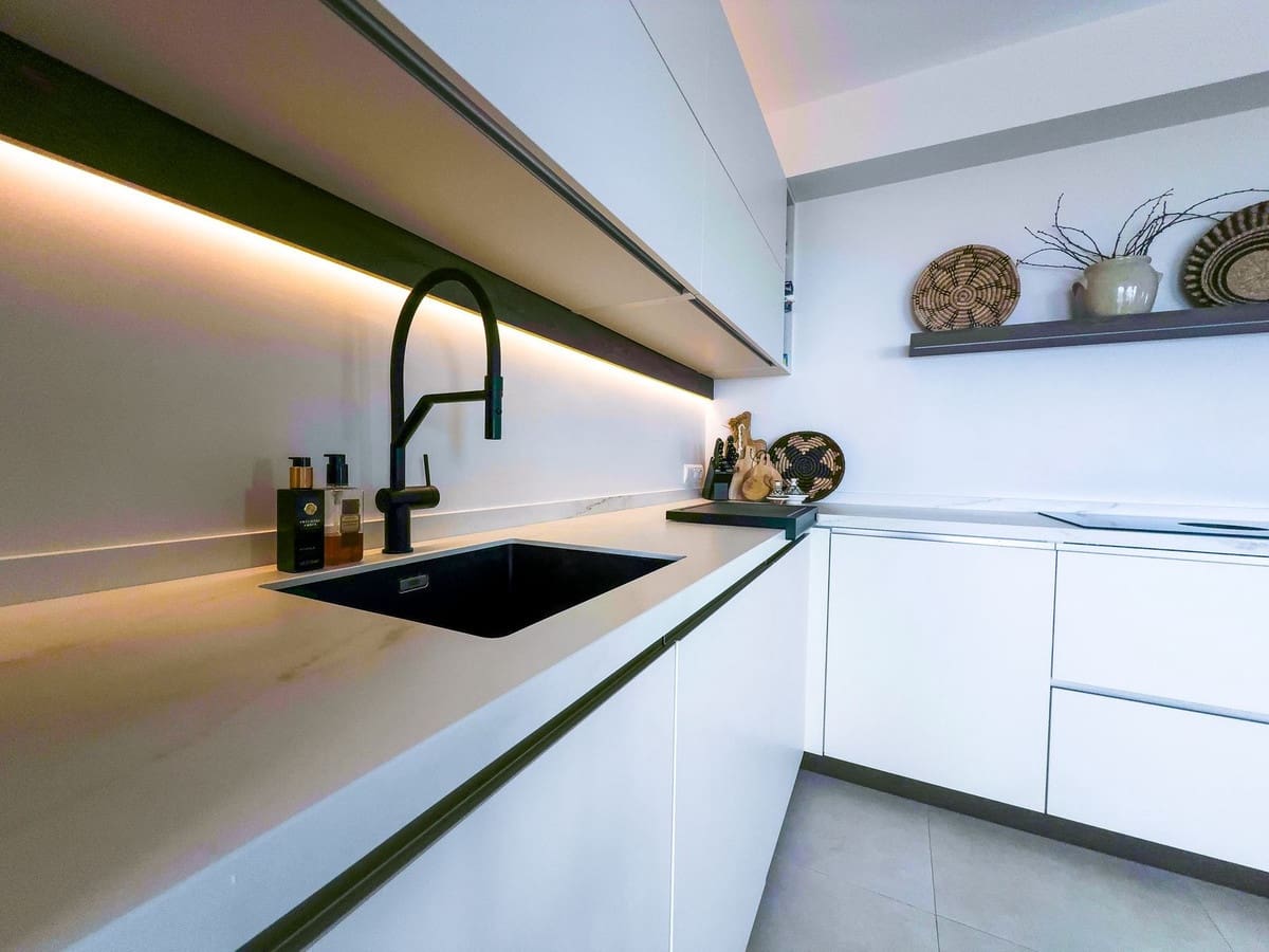 2 soveværelse Villa til salg i Fuengirola med swimmingpool garage - € 640.000 (Ref: 9618467)