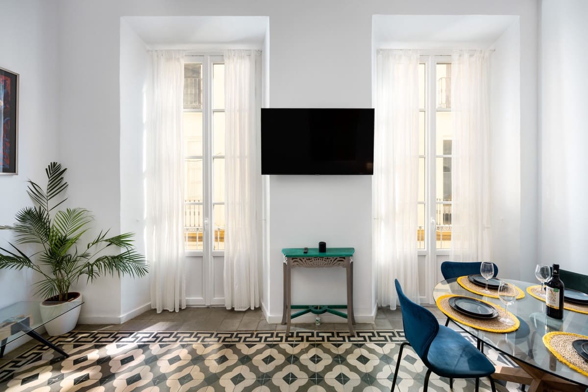 4 slaapkamer Appartement te koop in Malaga stad - € 1.480.000 (Ref: 9653191)