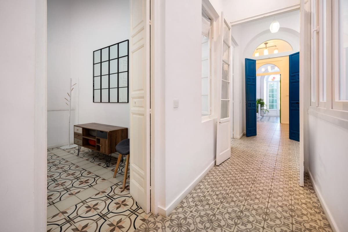 4 slaapkamer Appartement te koop in Malaga stad - € 1.480.000 (Ref: 9653191)