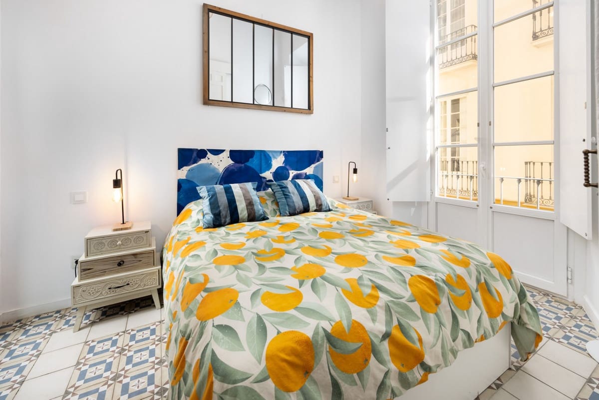 4 slaapkamer Appartement te koop in Malaga stad - € 1.480.000 (Ref: 9653191)