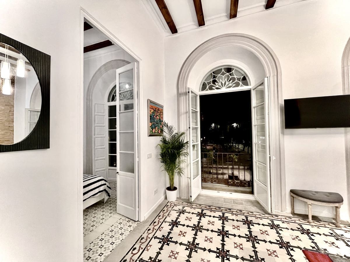 4 slaapkamer Appartement te koop in Malaga stad - € 1.480.000 (Ref: 9653191)