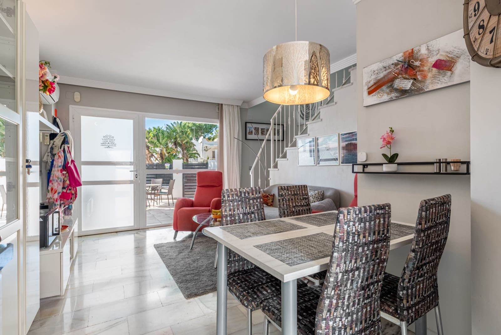 2 soveværelse Byhus til salg i Marbella med swimmingpool - € 327.000 (Ref: 9681398)