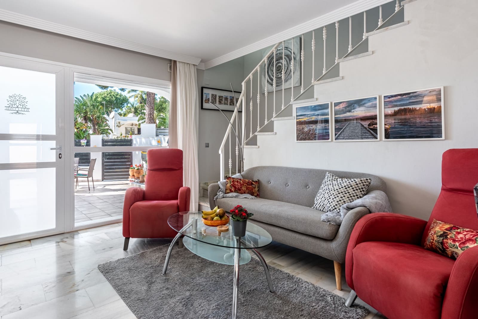 2 soveværelse Byhus til salg i Marbella med swimmingpool - € 327.000 (Ref: 9681398)
