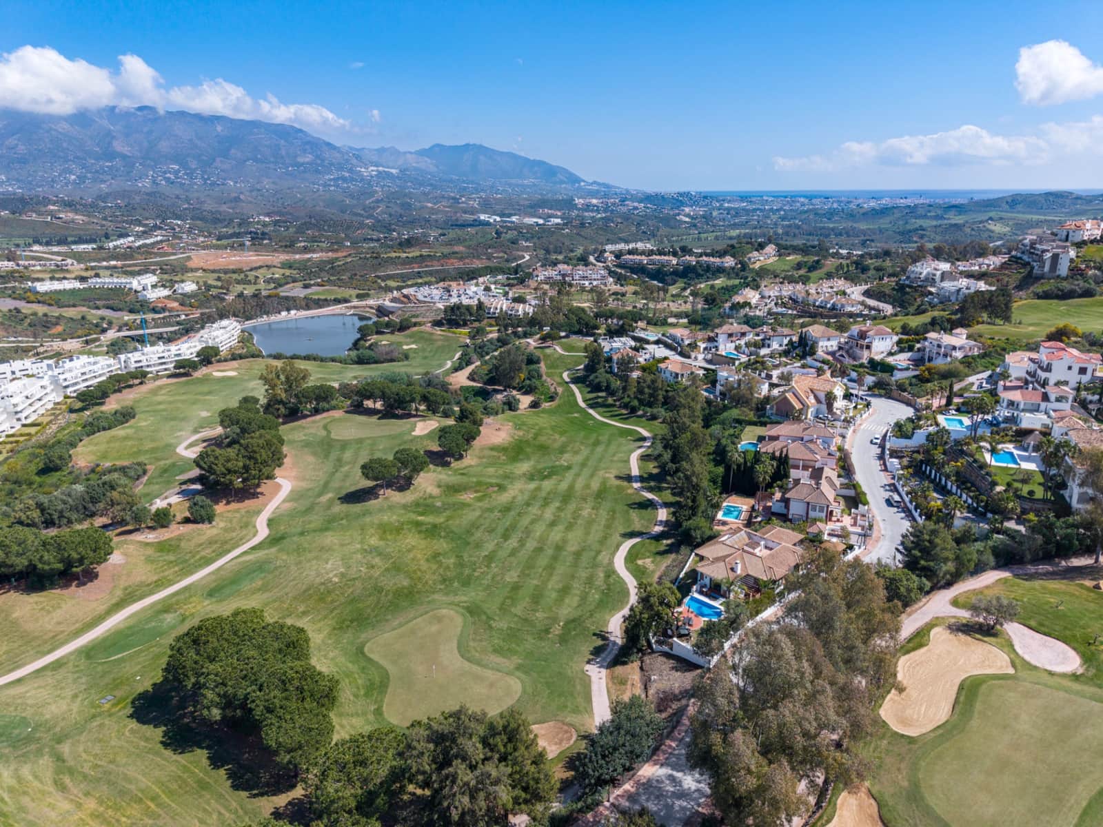 4 bedroom Villa for sale in Mijas Costa with pool garage - € 1,999,500 (Ref: 9694234)