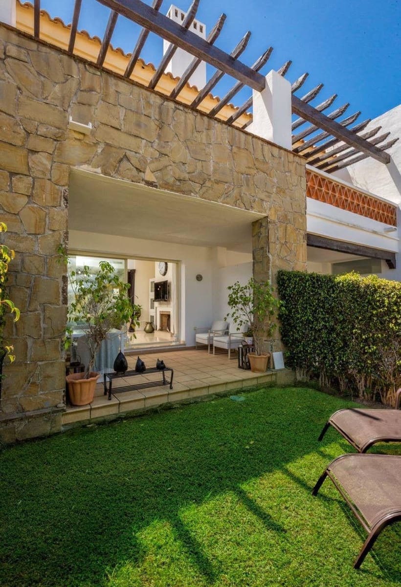 3 Zimmer Haus zu verkaufen in Mijas Costa mit Pool Garage - 530.000 € (Ref: 9720576)