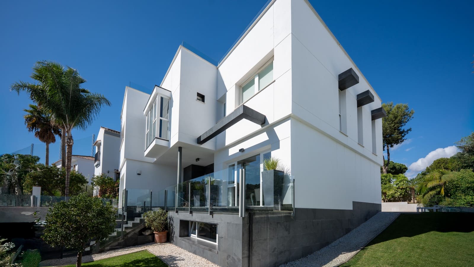 5 slaapkamer Villa te koop in Mijas Costa met zwembad garage - € 1.650.000 (Ref: 9753530)