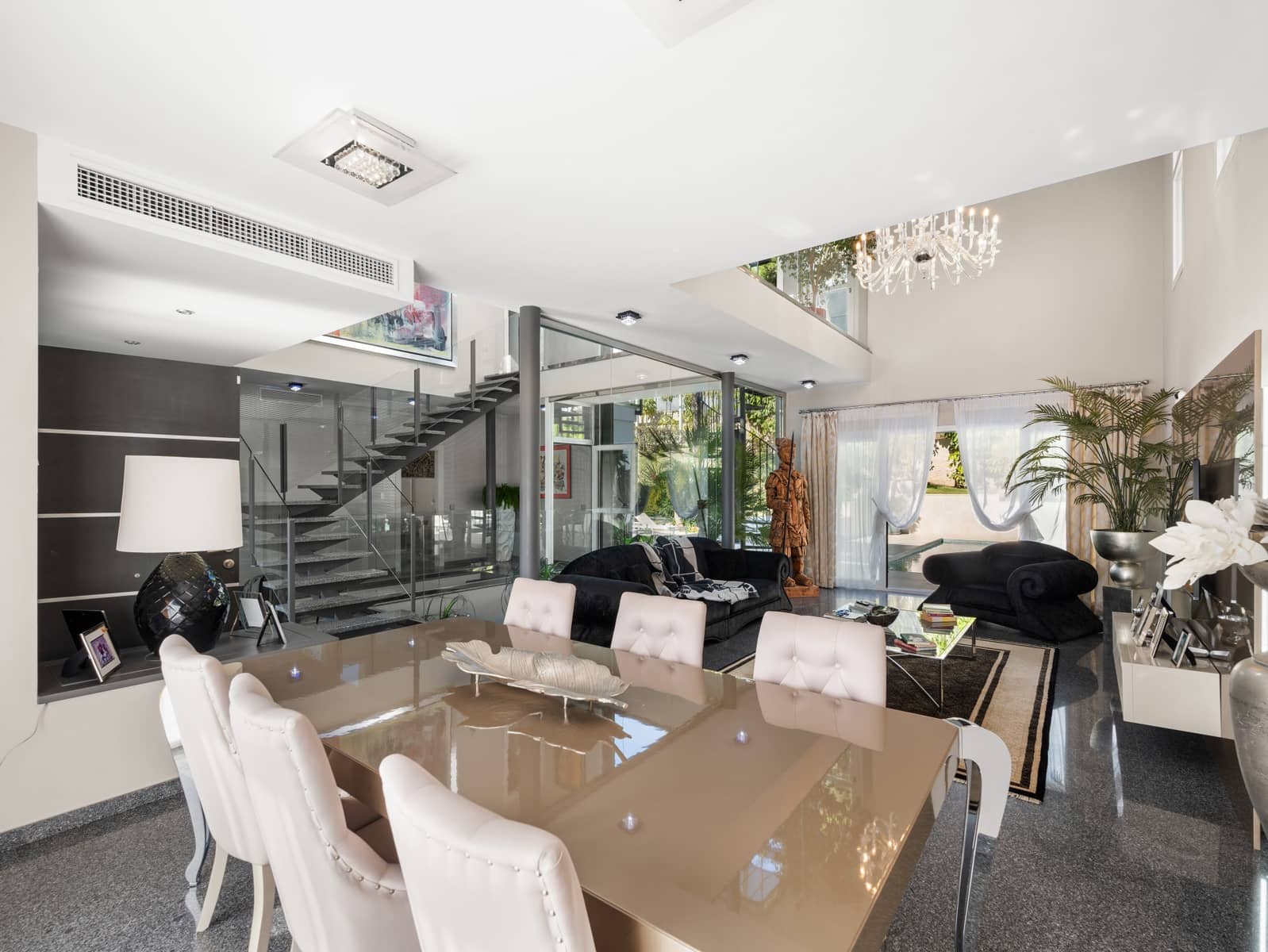 5 slaapkamer Villa te koop in Mijas Costa met zwembad garage - € 1.650.000 (Ref: 9753530)