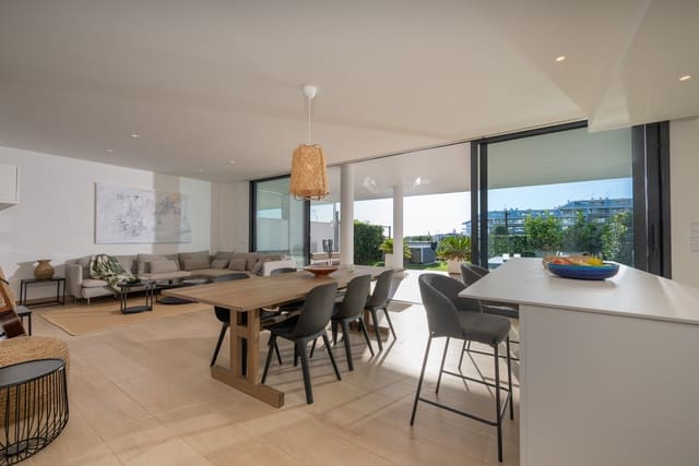 2 soverom Leilighet til salgs i Fuengirola med svømmebasseng garasje - € 649 000 (Ref: 9753536)