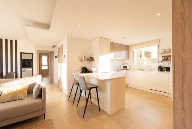 3 soverom Penthouse til salgs i Mijas Costa, Mijas med svømmebasseng garasje - € 697 000 (Ref: 9753537)