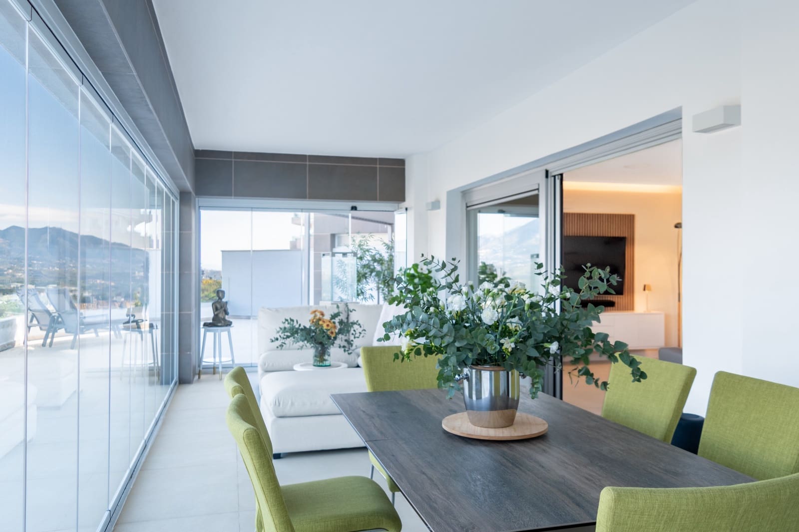 Apartamento de 3 habitaciones en Mijas Costa en venta con piscina garaje - 690.000 € (Ref: 9753539)