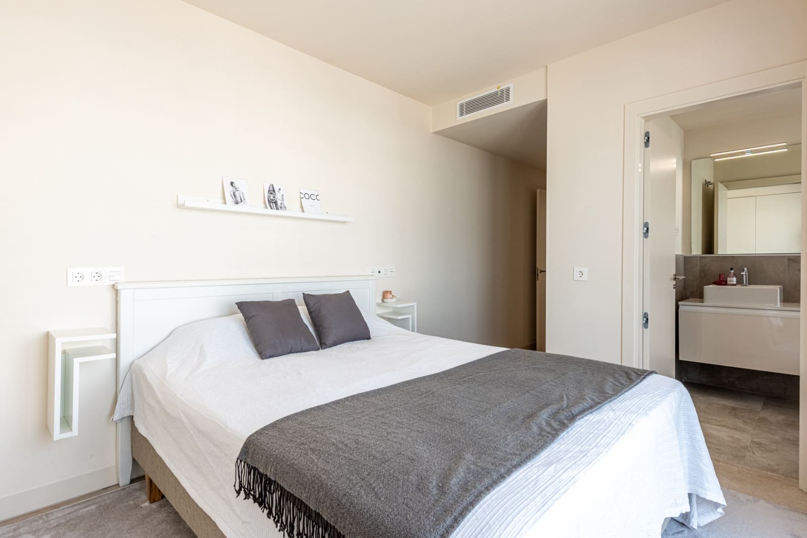 Apartamento de 4 habitaciones en La Cala de Mijas en venta con piscina garaje - 935.000 € (Ref: 9776916)