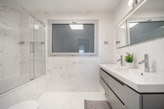 2 sypialnia Apartament na sprzedaż w El Higuerón, Fuengirola z basenem garażem - 599 000 € (Ref: 9798160)