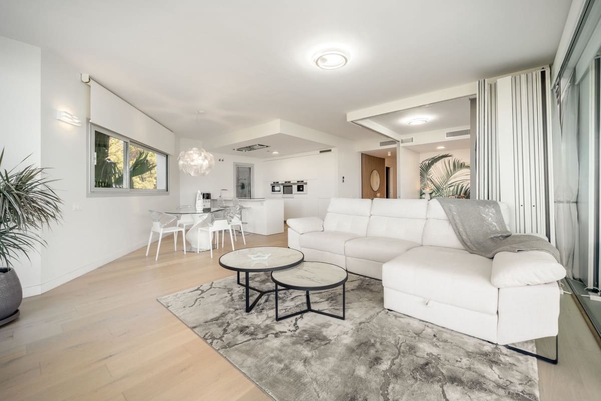 2 sypialnia Apartament na sprzedaż w Fuengirola z basenem garażem - 599 000 € (Ref: 9798160)