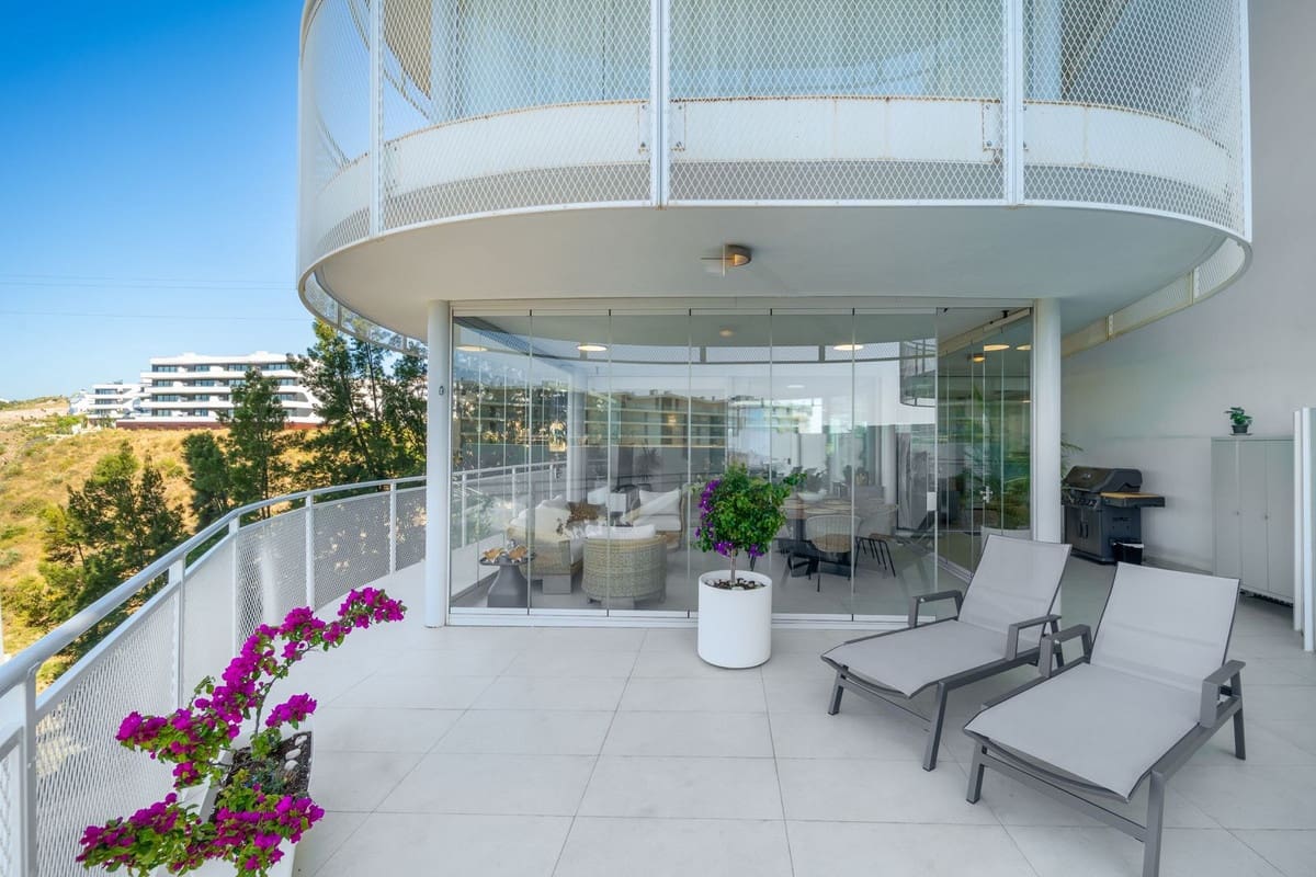 2 sypialnia Apartament na sprzedaż w Fuengirola z basenem garażem - 599 000 € (Ref: 9798160)