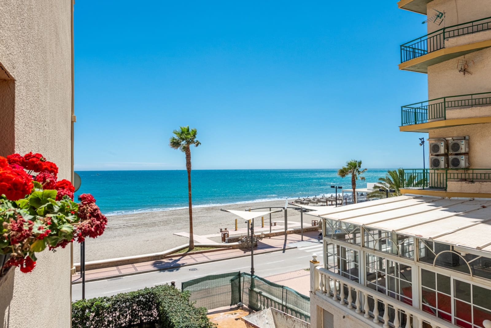 3 bedroom Apartment for sale in Fuengirola with pool garage - € 695,000 (Ref: 9819211)