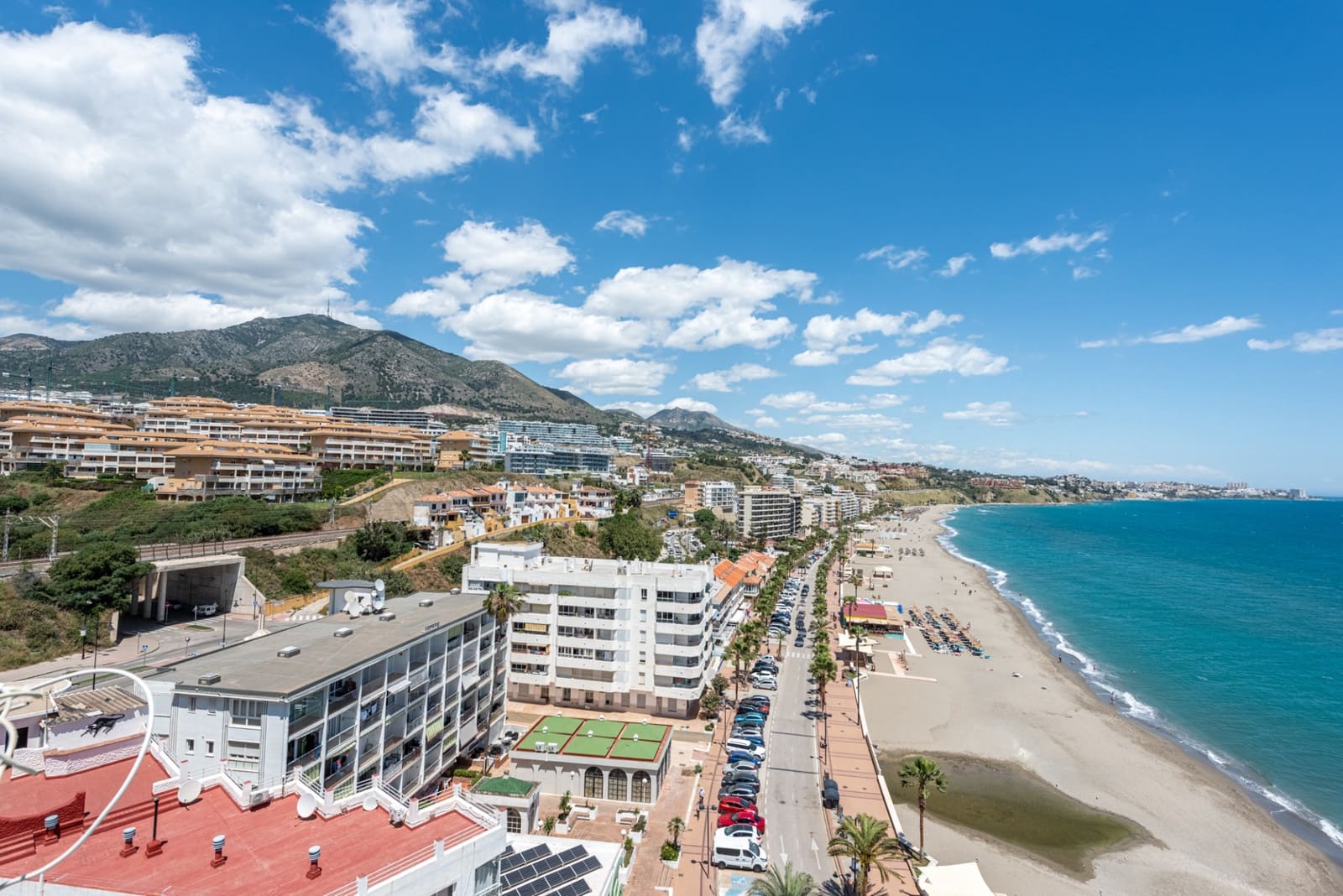 3 bedroom Apartment for sale in Fuengirola with pool garage - € 695,000 (Ref: 9819211)