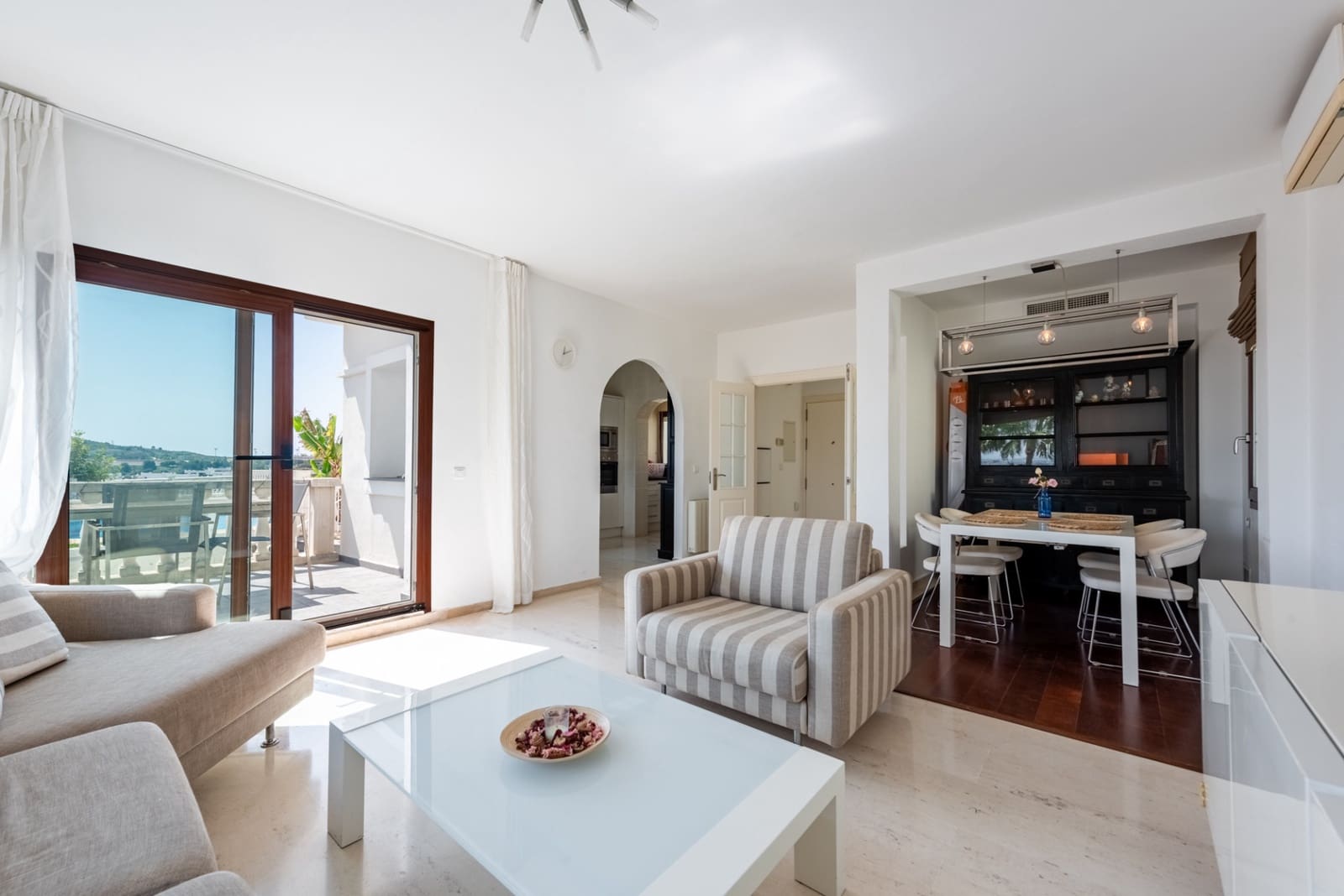 3 soverom Villa til salgs i Mijas Costa med svømmebasseng garasje - € 675 000 (Ref: 9821484)