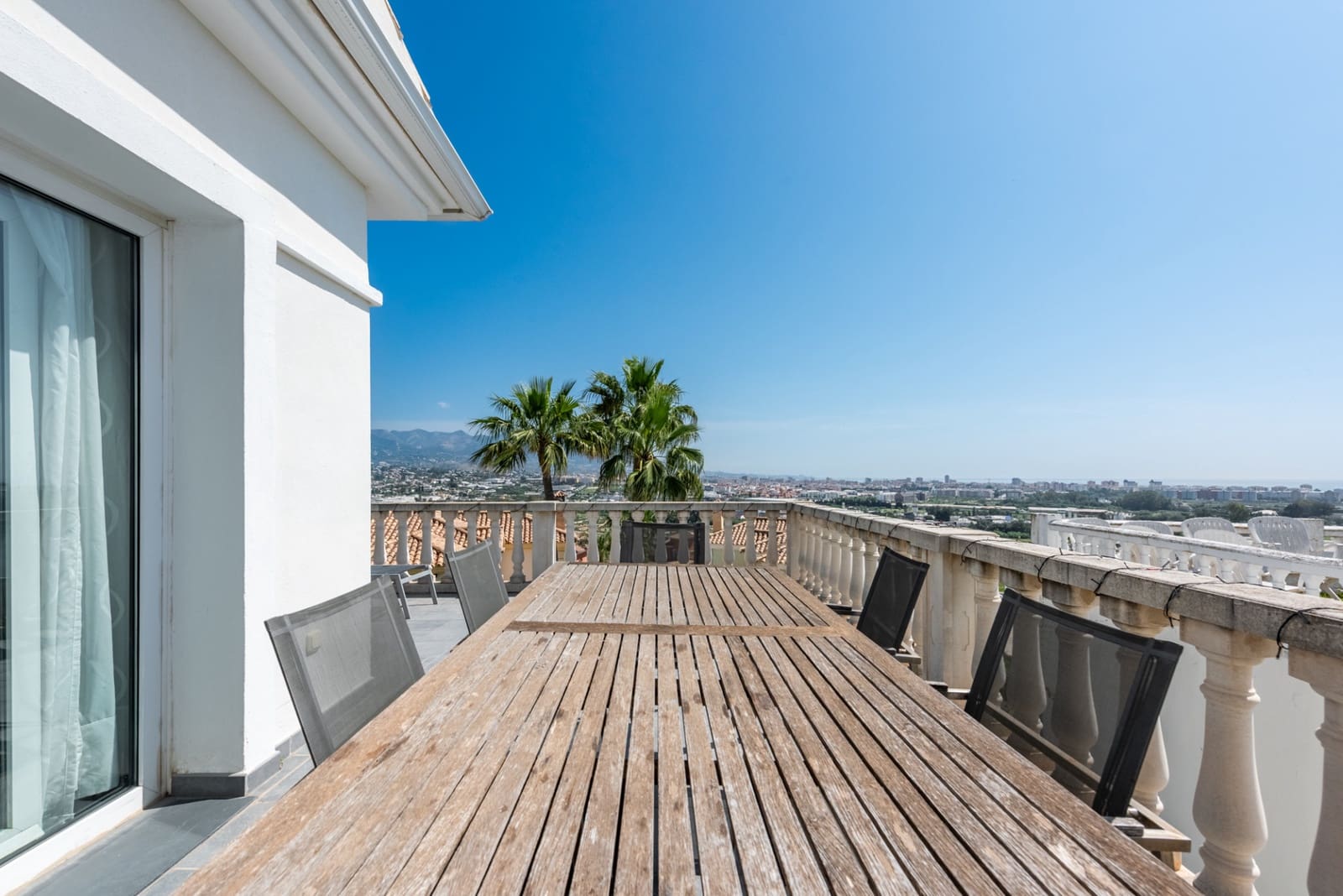3 soverom Villa til salgs i Mijas Costa med svømmebasseng garasje - € 675 000 (Ref: 9821484)