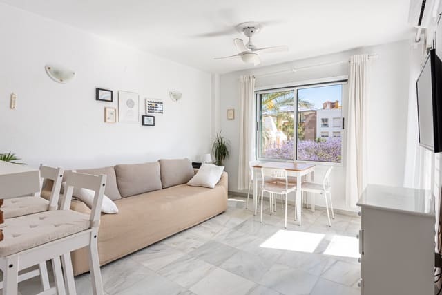 2 soveværelse Lejlighed til salg i Benalmadena Costa, Benalmádena med swimmingpool garage - € 364.000 (Ref: 9850359)