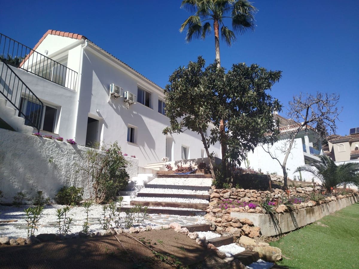 4 sypialnia Willa na sprzedaż w Campo Mijas z basenem garażem - 899 000 € (Ref: 9863558)
